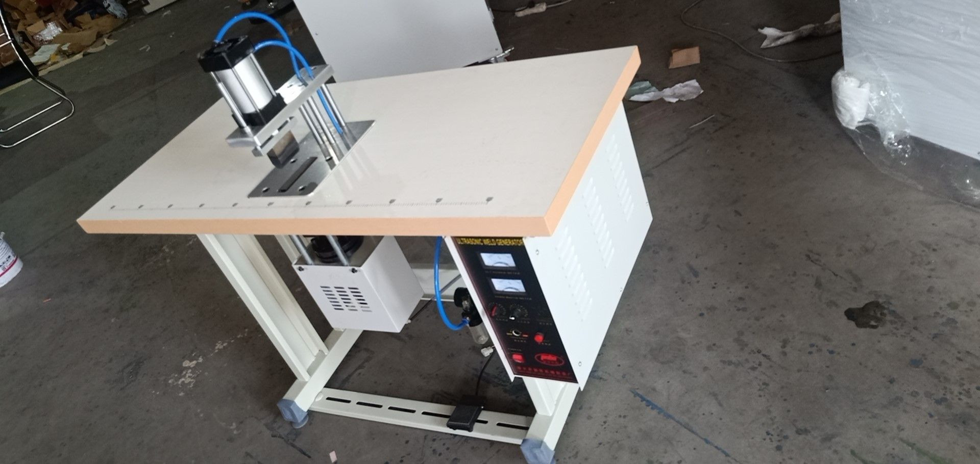 Ultrasonic Non-Woven Welding Machine